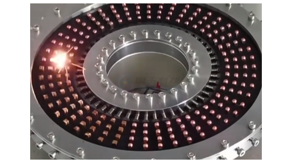 如何确保扁线电机端部铜线线圈的焊接质量？