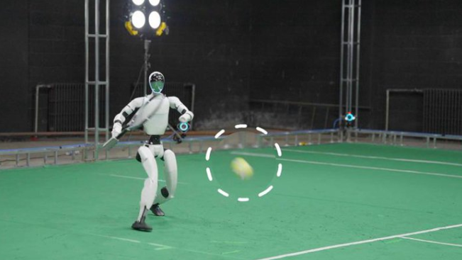 全球首个网球机器人，透露了什么关键信息？